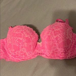 Pink Victoria’s Secret bra